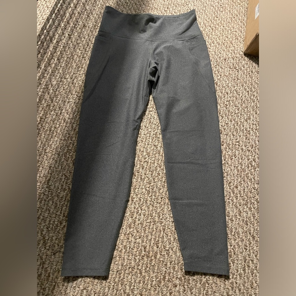 Old Navy Women Large Crop Athletic